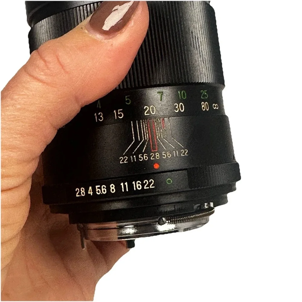 Vintage Vivitar 135mm f/2.8‎ Auto Telephoto Lens Minolta, Canon, Nikon…w/case
